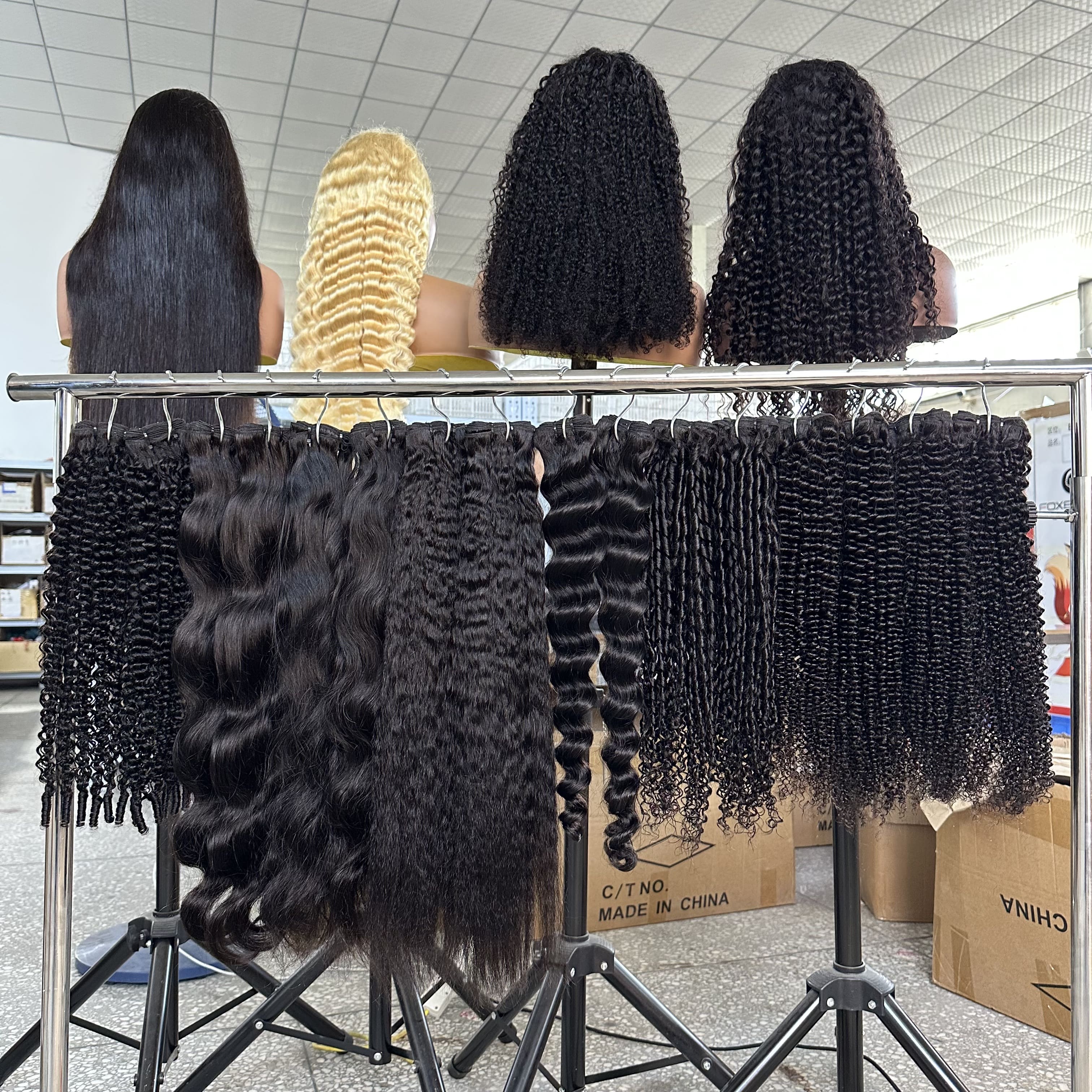 What’s the Distinction Between Bulk Hair and Bundles? 